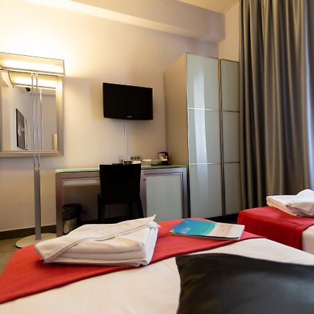 בוקרשט Central Park View Apartments מראה חיצוני תמונה