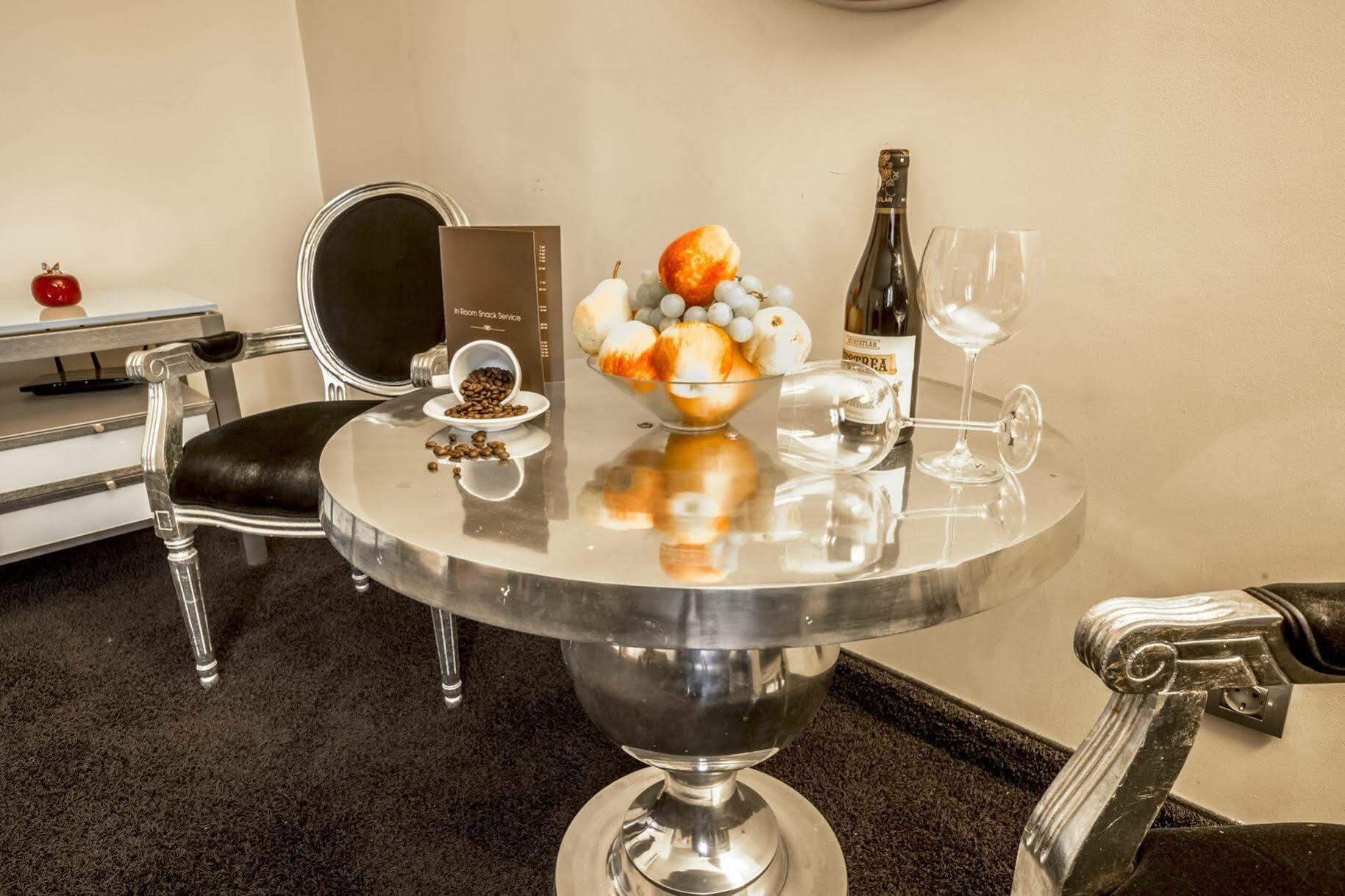 בוקרשט Central Park View Apartments מראה חיצוני תמונה